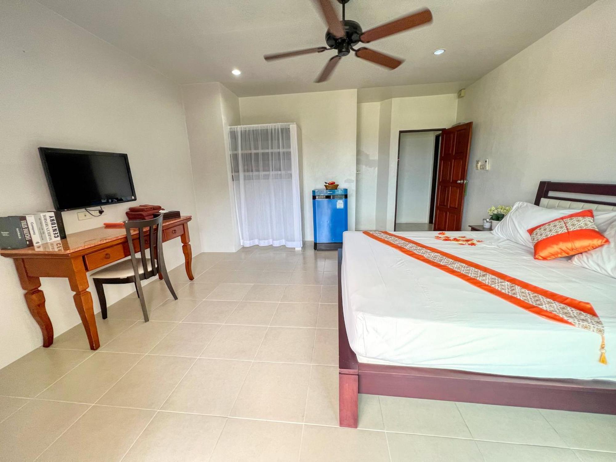 Hotel NC residencia Patong Habitación foto